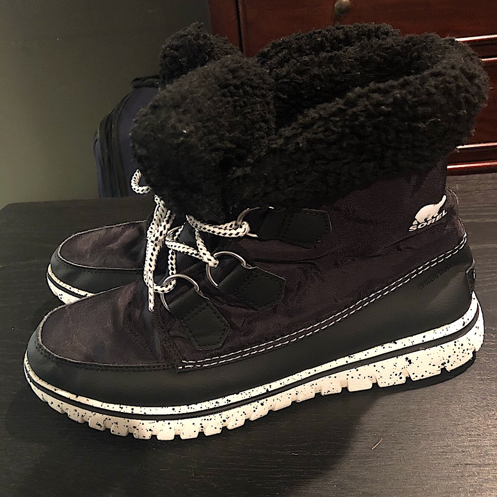 Sorel cozy carnival boot